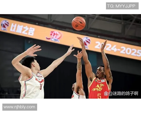 篮球明星们激烈对抗赛场外打架视频曝光引发热议